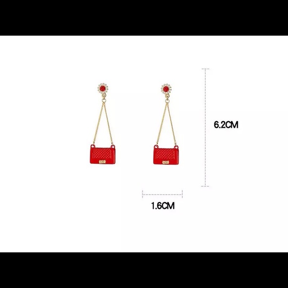 Earrings - Picture 3 of 5